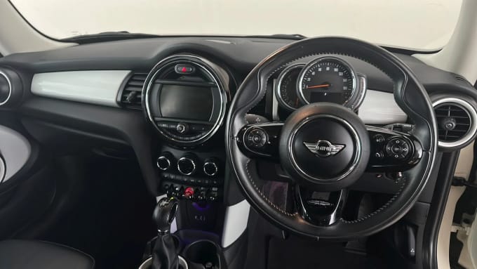 2018 Mini Hatch