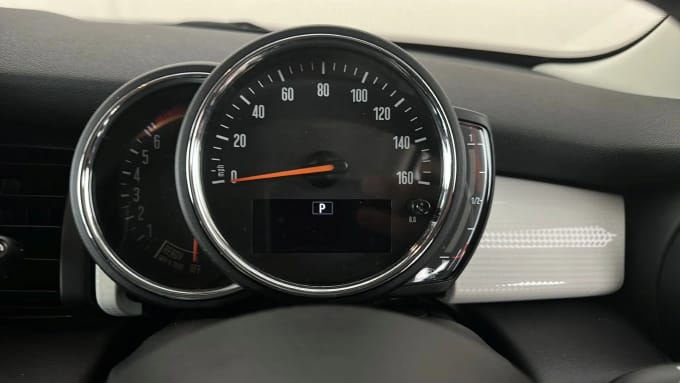 2018 Mini Hatch