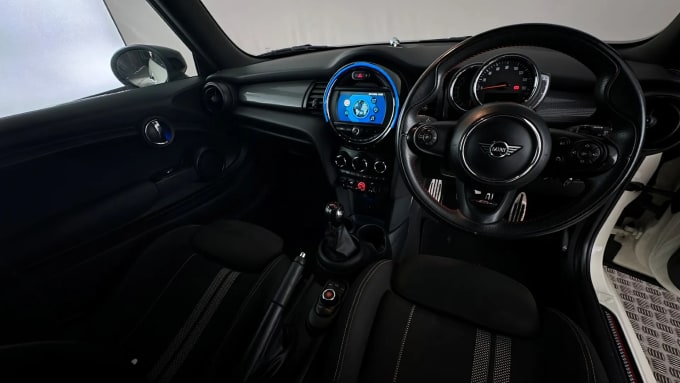 2019 Mini Hatch