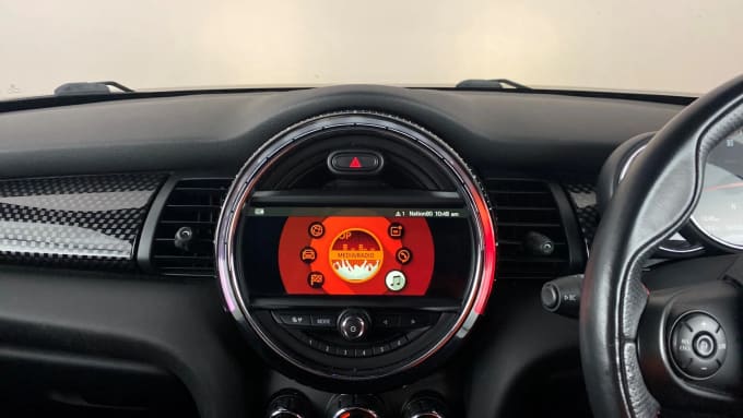 2018 Mini Hatch
