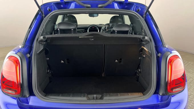 2018 Mini Hatch