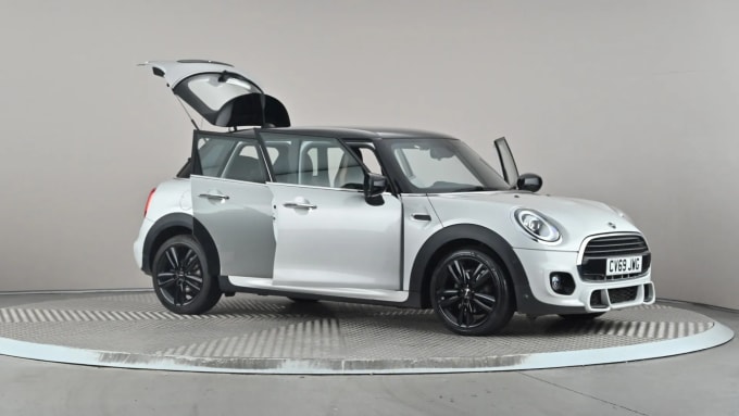 2019 Mini Hatch