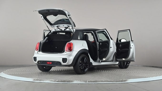 2019 Mini Hatch