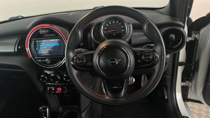 2019 Mini Hatch
