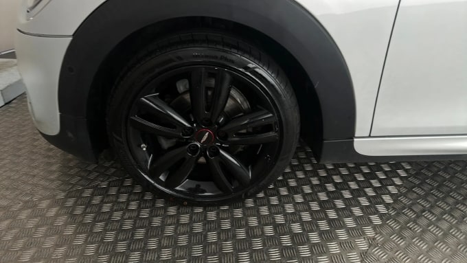 2019 Mini Hatch
