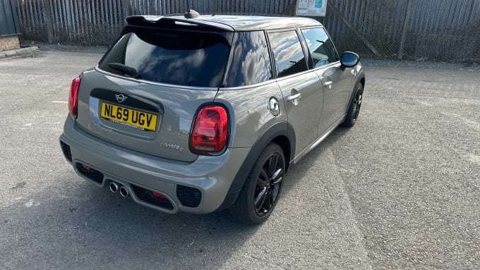 2019 Mini Hatch