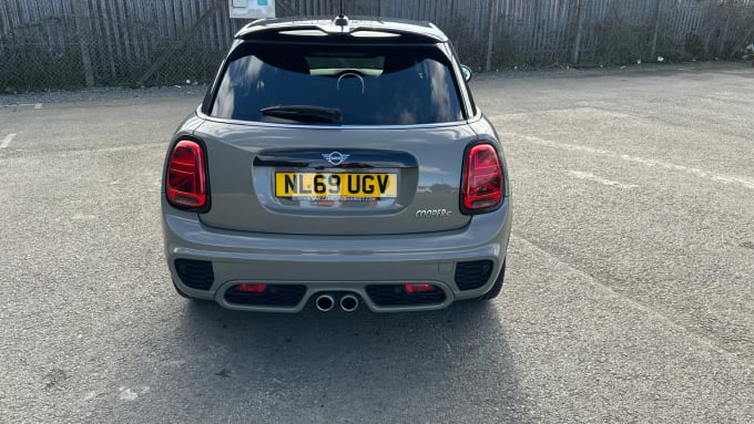 2019 Mini Hatch