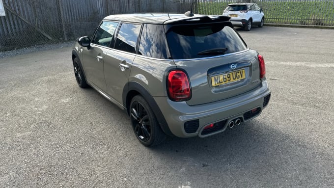 2019 Mini Hatch