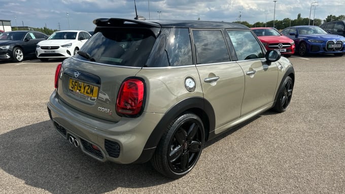 2019 Mini Hatch