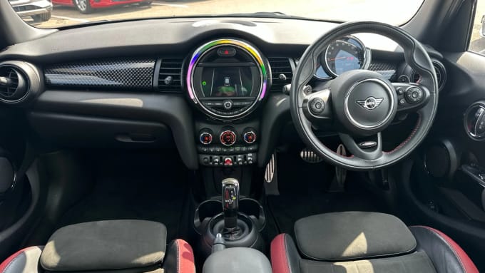 2019 Mini Hatch