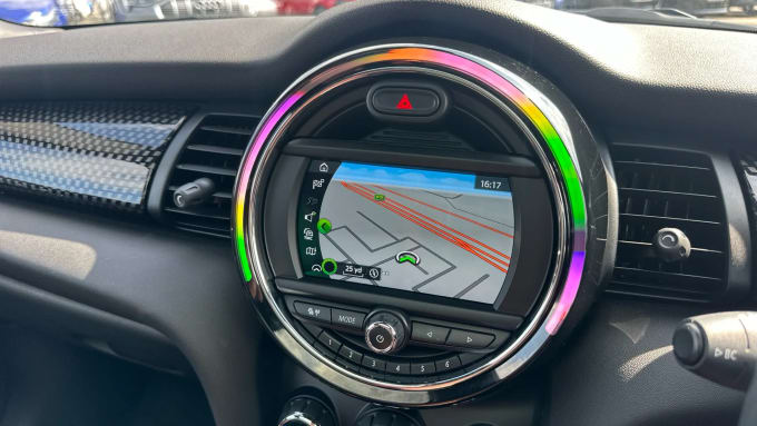 2019 Mini Hatch