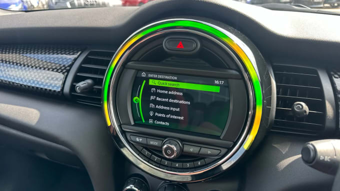 2019 Mini Hatch