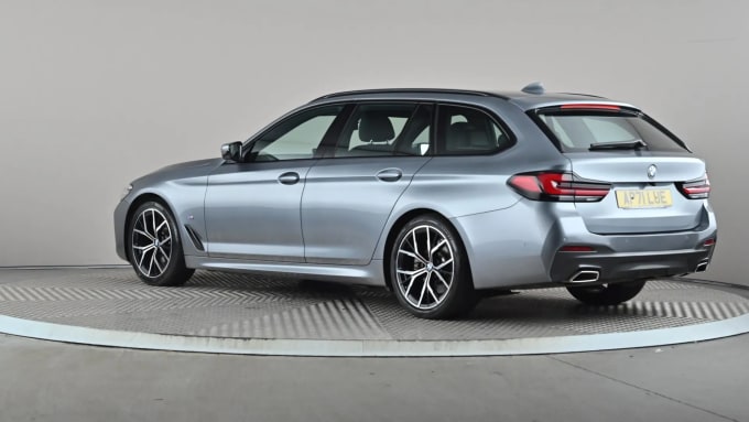 2022 BMW 5 Series Touring