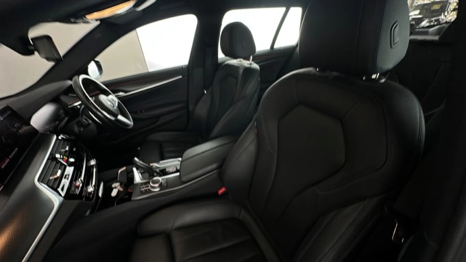 2022 BMW 5 Series Touring