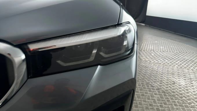 2022 BMW 5 Series Touring
