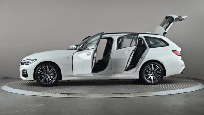 2021 BMW 3 Series Touring