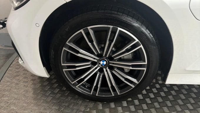 2021 BMW 3 Series