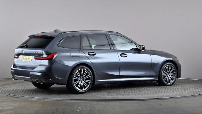 2022 BMW 3 Series Touring