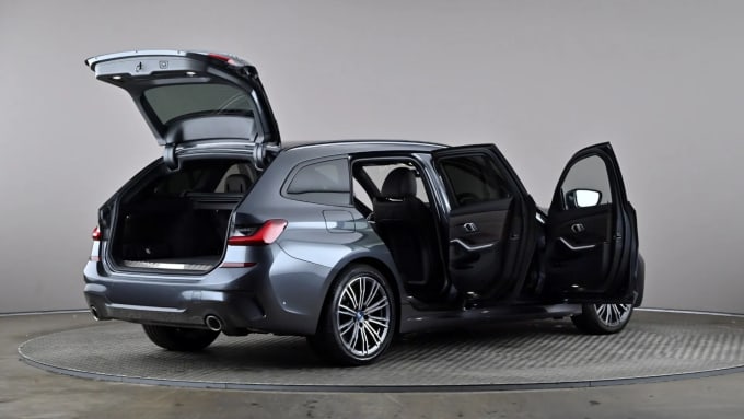 2022 BMW 3 Series Touring