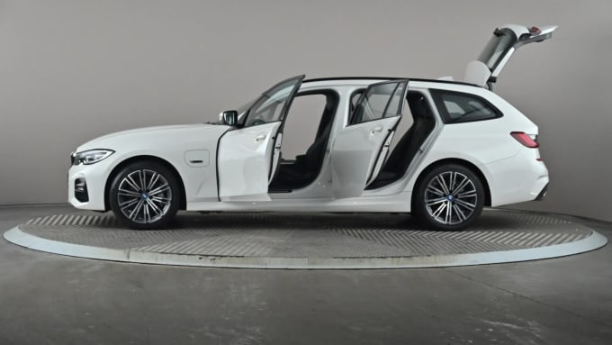 2022 BMW 3 Series Touring
