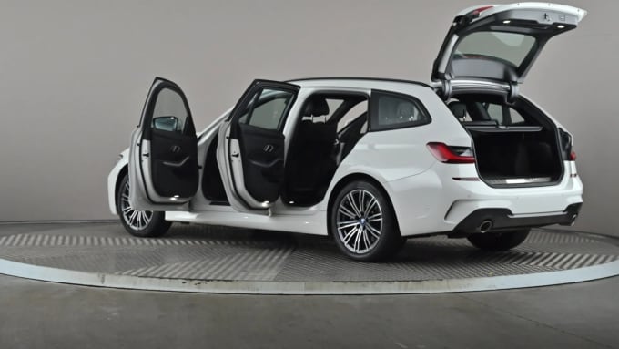 2022 BMW 3 Series Touring