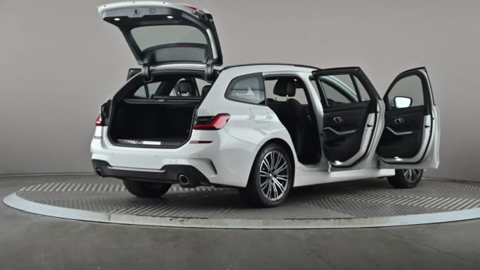 2022 BMW 3 Series Touring