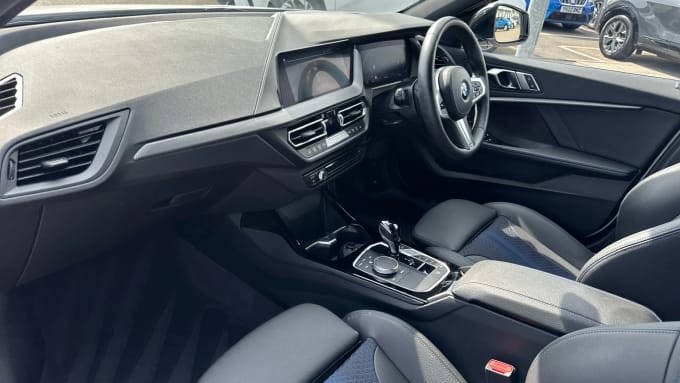 2022 BMW 1 Series