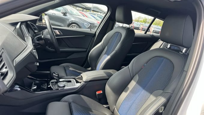2022 BMW 1 Series