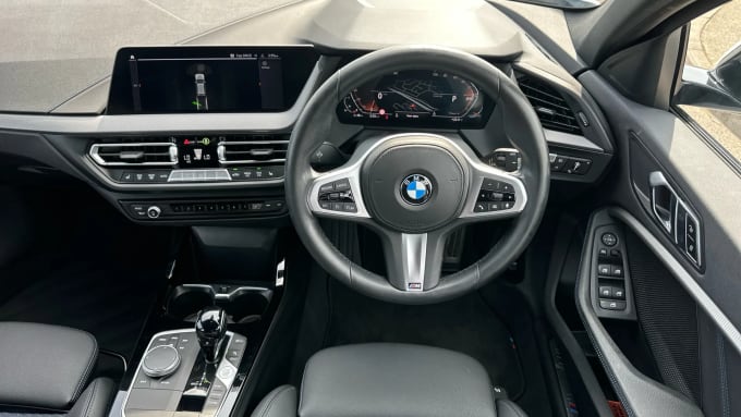 2022 BMW 1 Series
