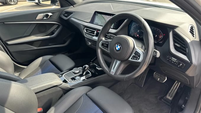 2022 BMW 1 Series