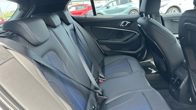 2022 BMW 1 Series
