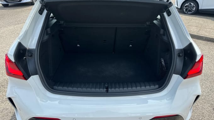 2022 BMW 1 Series