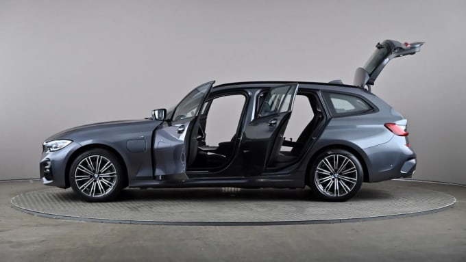 2021 BMW 3 Series Touring