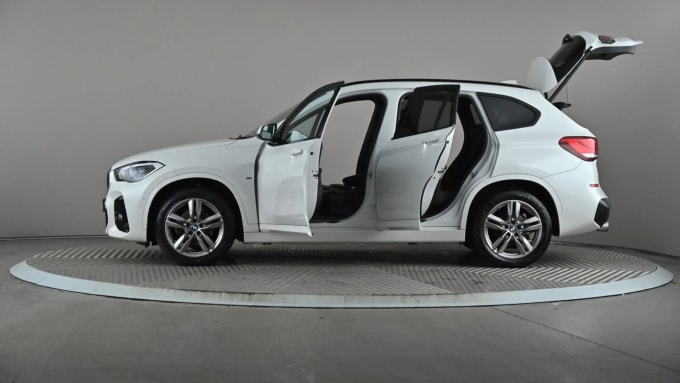 2022 BMW X1