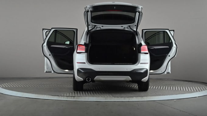 2022 BMW X1