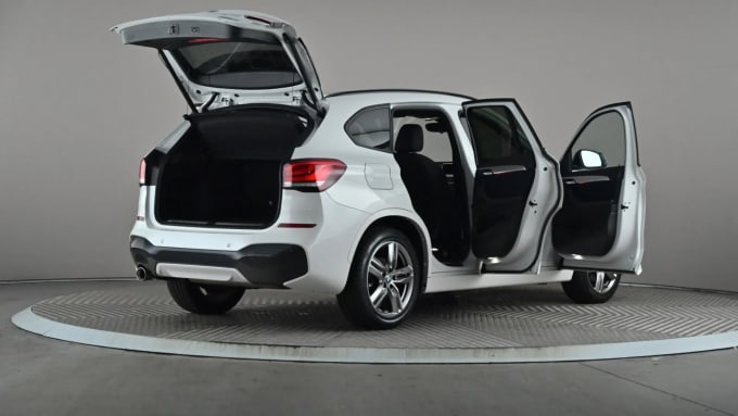 2022 BMW X1