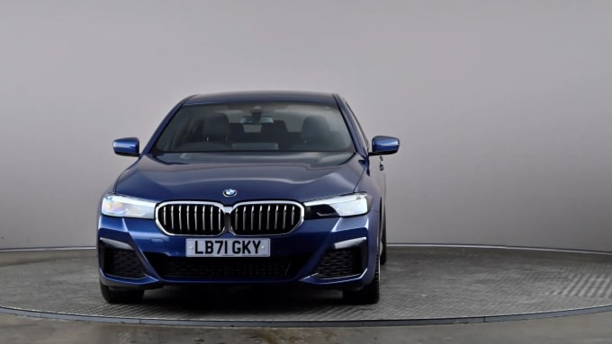 2022 BMW 5 Series