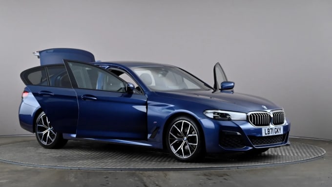 2022 BMW 5 Series