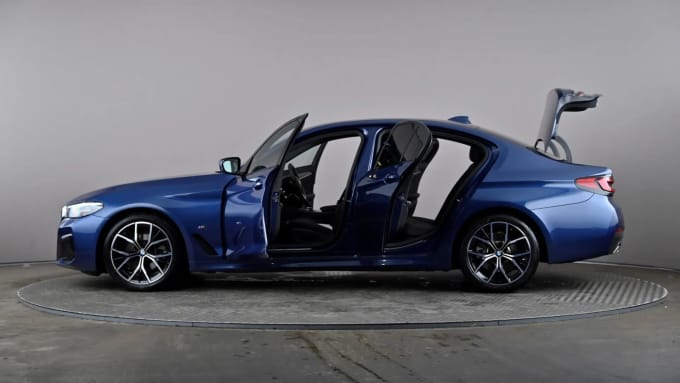 2022 BMW 5 Series