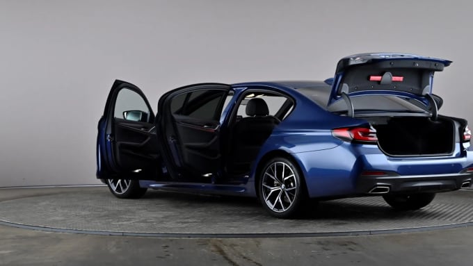 2022 BMW 5 Series