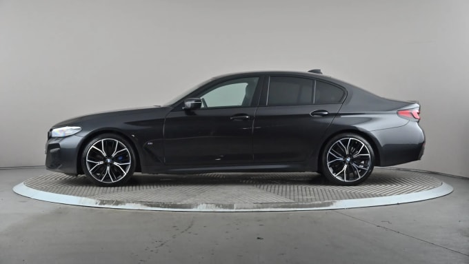 2021 BMW 5 Series