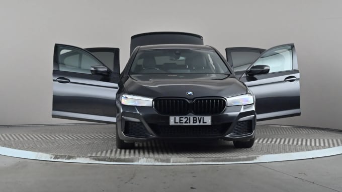 2021 BMW 5 Series