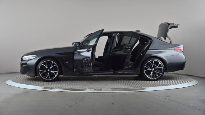 2021 BMW 5 Series