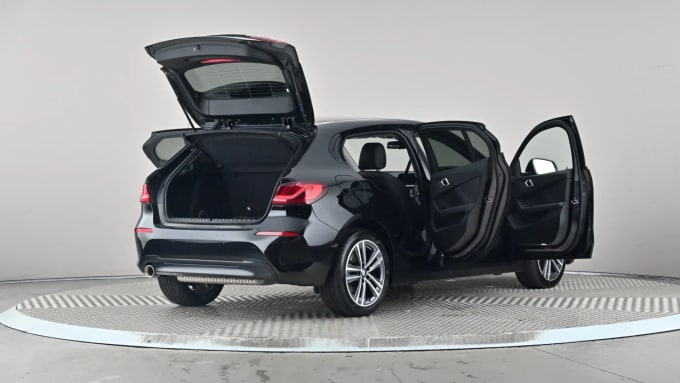 2024 BMW 1 Series