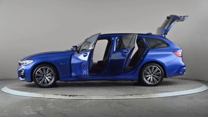 2022 BMW 3 Series Touring