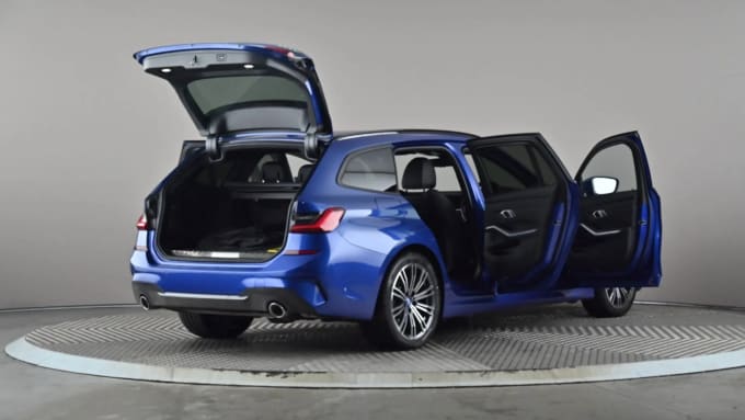 2022 BMW 3 Series Touring