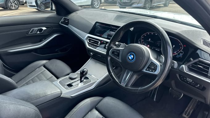 2022 BMW 3 Series Touring