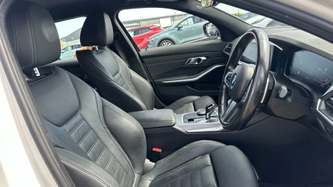 2022 BMW 3 Series Touring