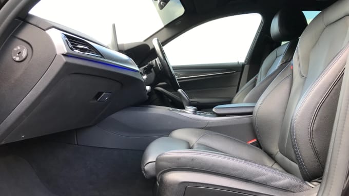 2021 BMW 5 Series