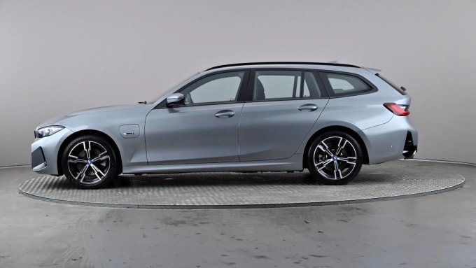 2022 BMW 3 Series Touring